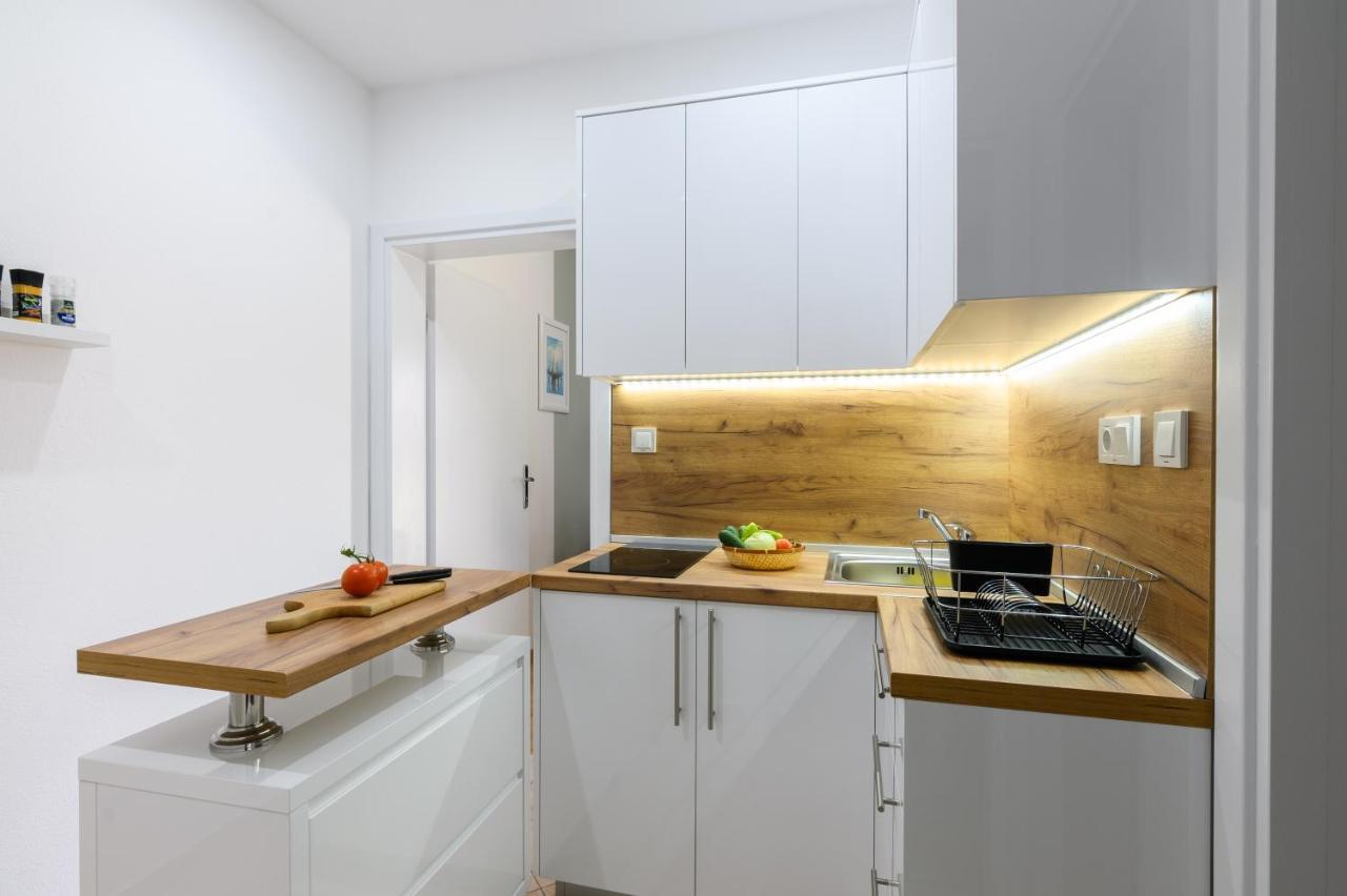 Apartments Blatancic Vodice Exterior foto
