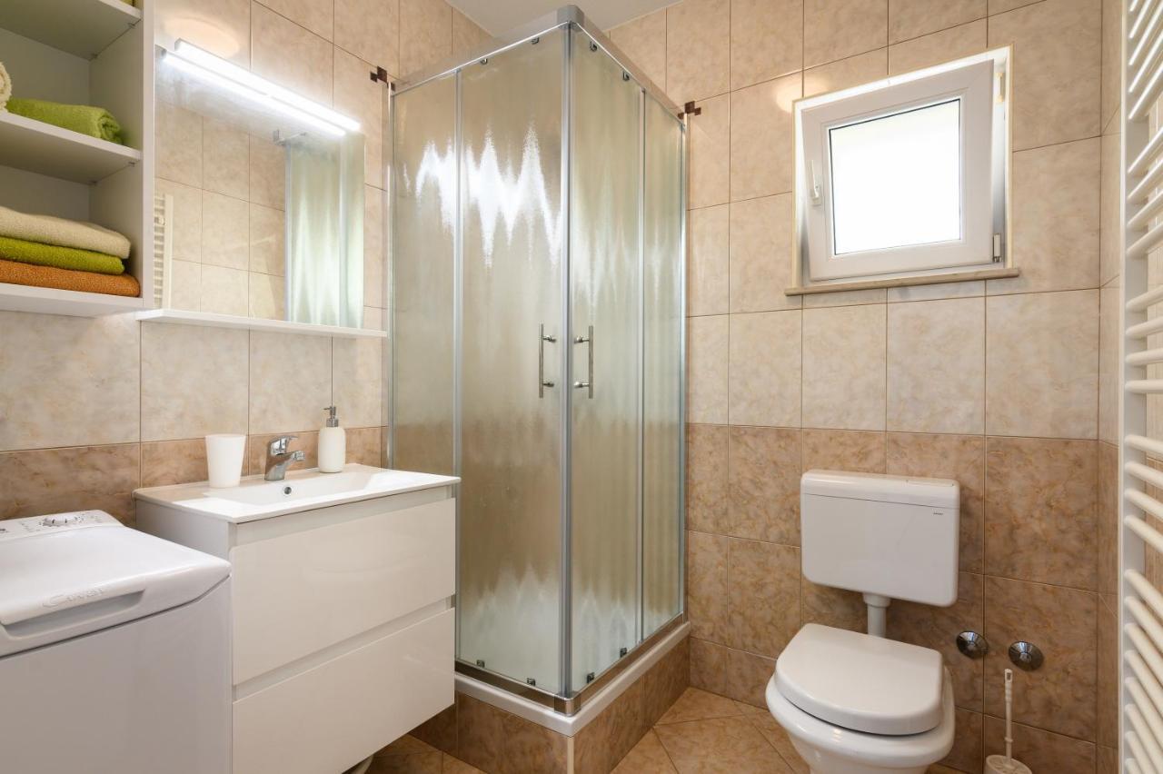 Apartments Blatancic Vodice Exterior foto